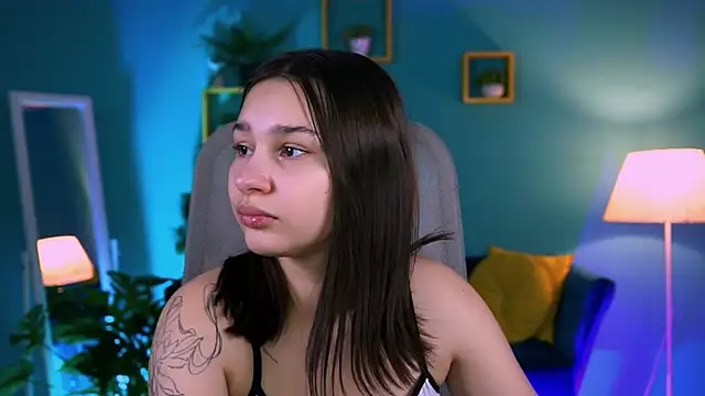 Snapshot of KimClarks_ chatting on 12-19-25, 11:50 KimClarks online show from 12-19-25, 11:50