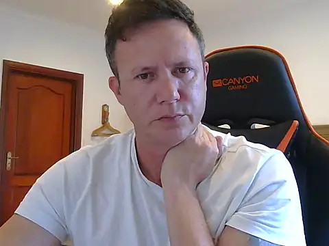 TroyDieselXXX online show from 12-17-25, 04:07