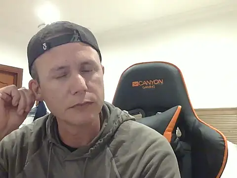 TroyDieselXXX online show from 04-28-26, 06:24