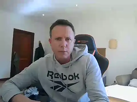 TroyDieselXXX online show from 07-18-26, 09:24