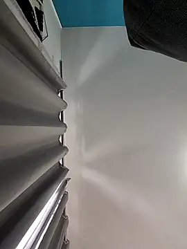 Snapshot of mikeara90 chatting on 10-08-25, 12:03 mikeara90 online show from 10-08-25, 12:03