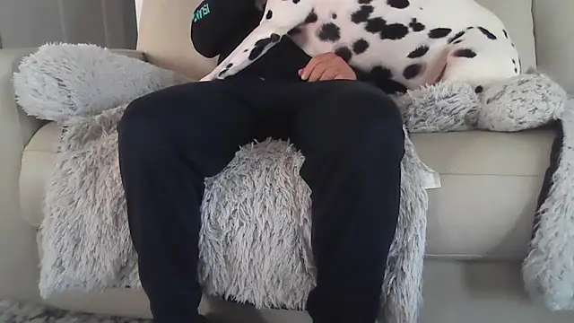 cyclone1212 online show from 11-15-25, 04:47