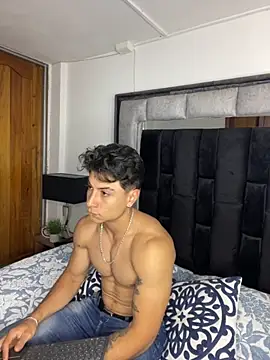 Snapshot of MR_MUSCLE chatting on 09-16-25, 11:22 MR MUSCLE online show from 09-16-25, 11:22