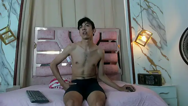 Snapshot of kameron_and_Nick chatting on 10-02-25, 07:32 kameron and Nick online show from 10-02-25, 07:32