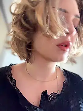 KellyKeler online show from 04-15-26, 10:44