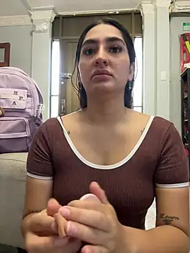 JasmineRhodes online show from 06-13-26, 12:36