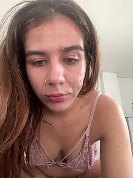 Snapshot of AllieYourGirl chatting on 11-02-25, 04:31 AllieYourGirl online show from 11-02-25, 04:31