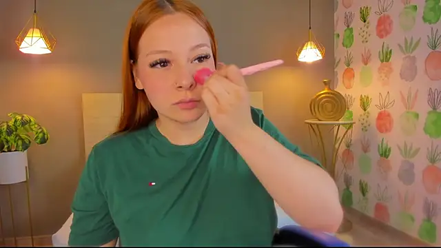 kitty sweeety  online show from 04-10-26, 07:29