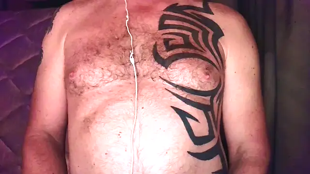 Snapshot of Yournaughty chatting on 11-17-25, 05:57 Yournaughty online show from 11-17-25, 05:57