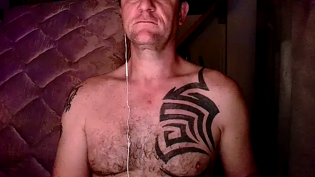 Snapshot of Yournaughty chatting on 11-25-25, 06:13 Yournaughty online show from 11-25-25, 06:13