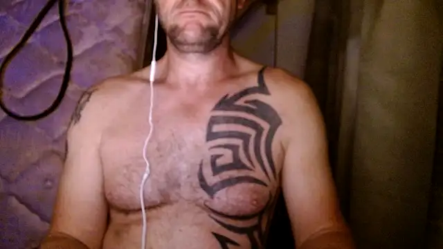 Snapshot of Yournaughty chatting on 06-26-26, 06:40 Yournaughty online show from 06-26-26, 06:40