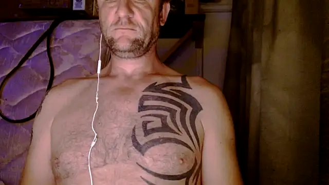 Snapshot of Yournaughty chatting on 06-27-26, 05:23 Yournaughty online show from 06-27-26, 05:23