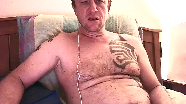 Snapshot of Yournaughty chatting on 07-27-26, 05:36 Yournaughty online show from 07-27-26, 05:36