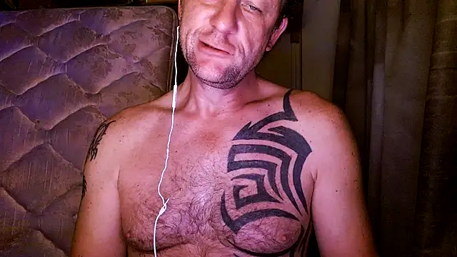 Snapshot of Yournaughty chatting on 07-29-26, 06:33 Yournaughty online show from 07-29-26, 06:33