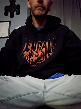 Sampzon online show from 10-13-25, 01:49