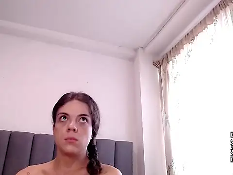 Snapshot of saara_johnson496 chatting on 01-19-26, 12:31 saara johnson496 online show from 01-19-26, 12:31