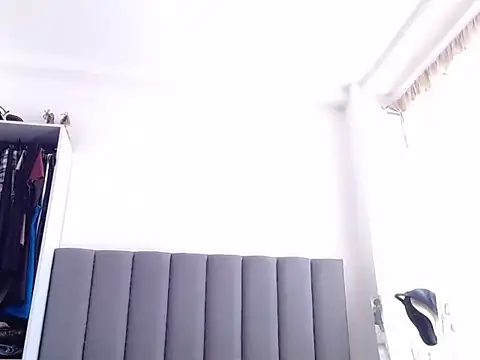 saara johnson496 online show from 05-12-26, 01:08