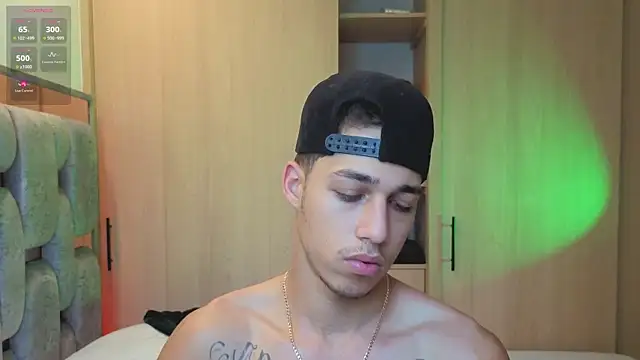 orionblaze69  online show from 12-18-25, 09:21