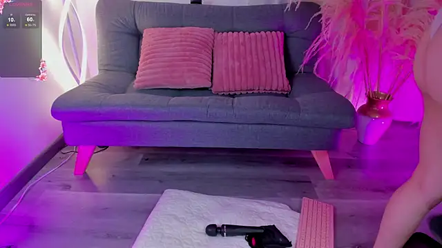 hannacutegod online show from 12-23-25, 05:27