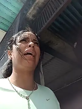 Fernanda30 online show from 10-31-25, 05:03