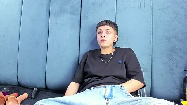 Megan Thompson  online show from 02-01-26, 02:10