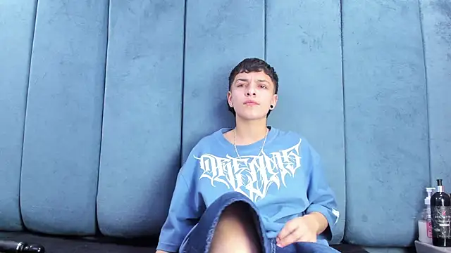 Megan Thompson  online show from 03-29-26, 02:33