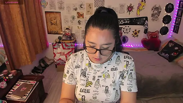 Snapshot of Cherry_blush_ chatting on 03-03-26, 11:43 Cherry blush online show from 03-03-26, 11:43