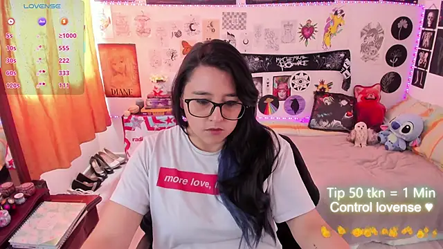 Snapshot of Cherry_blush_ chatting on 03-12-26, 05:30 Cherry blush online show from 03-12-26, 05:30