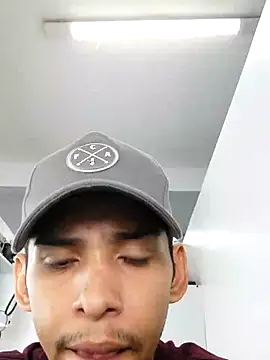 Snapshot of Oqui chatting on 02-23-26, 01:19 Oqui online show from 02-23-26, 01:19