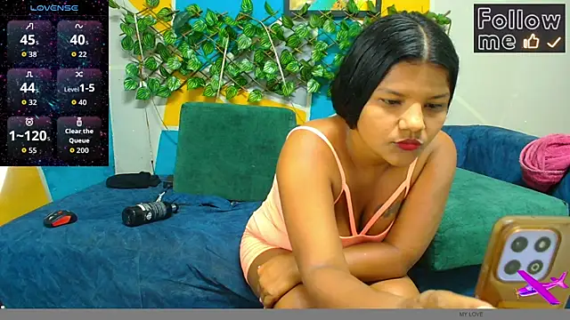 Snapshot of TUNENA_07 chatting on 03-31-26, 08:20 TUNENA 07 online show from 03-31-26, 08:20