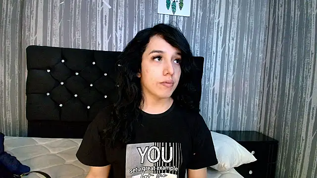 Alicee Moonn online show from 12-17-25, 09:32