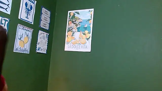 Roxiehood online show from 02-07-26, 01:42