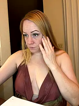 Snapshot of ChiliRoja chatting on 11-22-25, 07:40 ChiliRoja online show from 11-22-25, 07:40