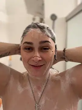 Alix Valentine online show from 10-25-25, 08:36