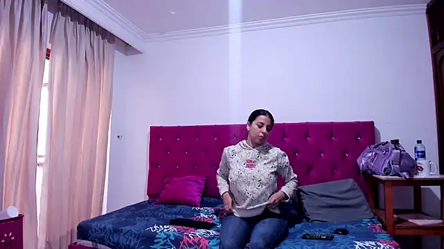 Snapshot of cattaleya_villalobos chatting on 09-16-25, 02:29 cattaleya villalobos online show from 09-16-25, 02:29