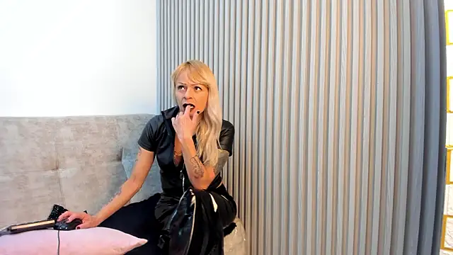 Snapshot of samanthajonexxx chatting on 02-05-26, 04:22 samanthajonexxx online show from 02-05-26, 04:22