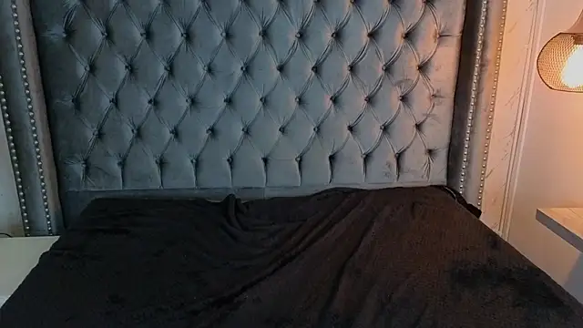 Anya Belth online show from 04-21-26, 01:42