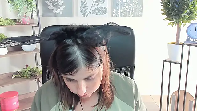 Snapshot of MartaEdams chatting on 09-25-25, 06:06 MartaEdams online show from 09-25-25, 06:06