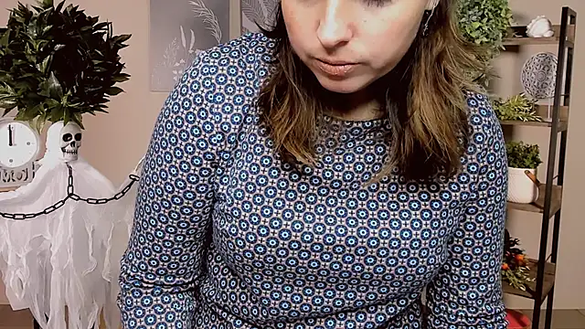 Snapshot of MartaEdams chatting on 11-04-25, 06:12 MartaEdams online show from 11-04-25, 06:12