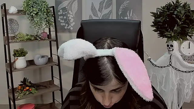 Snapshot of MartaEdams chatting on 11-06-25, 06:14 MartaEdams online show from 11-06-25, 06:14