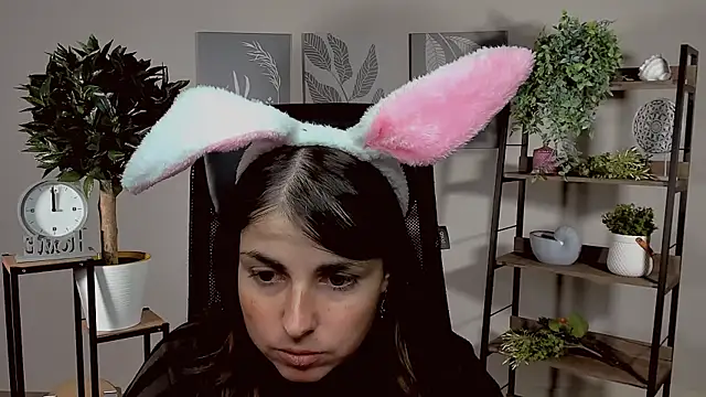 Snapshot of MartaEdams chatting on 11-13-25, 06:23 MartaEdams online show from 11-13-25, 06:23