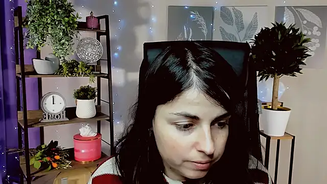 Snapshot of MartaEdams chatting on 01-12-26, 06:18 MartaEdams online show from 01-12-26, 06:18