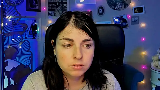 Snapshot of MartaEdams chatting on 01-13-26, 06:18 MartaEdams online show from 01-13-26, 06:18