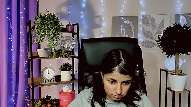 Snapshot of MartaEdams chatting on 01-14-26, 06:19 MartaEdams online show from 01-14-26, 06:19