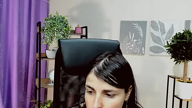 Snapshot of MartaEdams chatting on 01-15-26, 07:13 MartaEdams online show from 01-15-26, 07:13