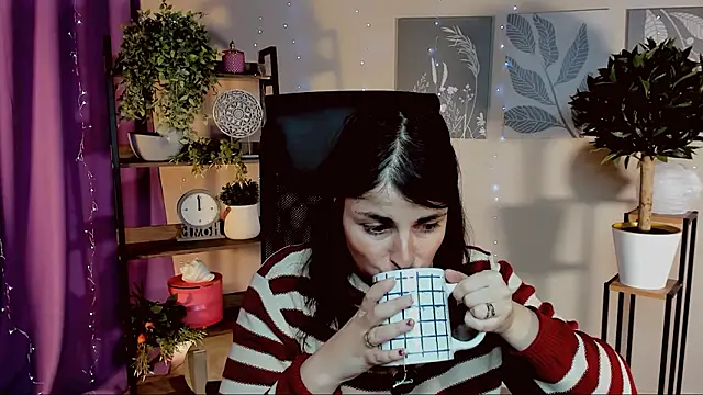 Snapshot of MartaEdams chatting on 02-02-26, 06:34 MartaEdams online show from 02-02-26, 06:34