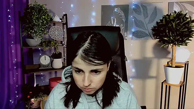 Snapshot of MartaEdams chatting on 02-04-26, 09:26 MartaEdams online show from 02-04-26, 09:26