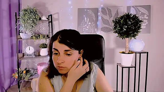 MartaEdams online show from 06-05-26, 06:52
