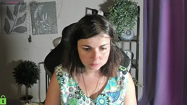 Snapshot of MartaEdams chatting on 07-30-26, 05:06 MartaEdams online show from 07-30-26, 05:06