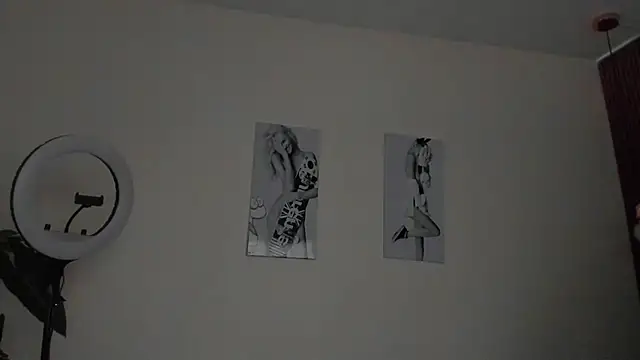 Snapshot of SamayRyann chatting on 09-17-25, 01:02 SamayRyann online show from 09-17-25, 01:02